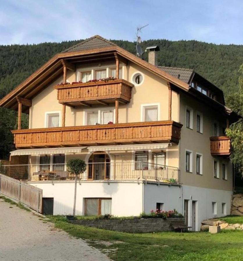 Schoenhuberhof Apartment Panoramablick Brunico Extérieur photo